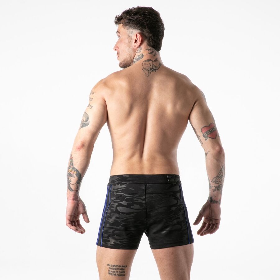 LOCKER GEAR - CAMISETA PRETA CURTA COM ACESSO MILITAR COMPLETO - TAMANHO L