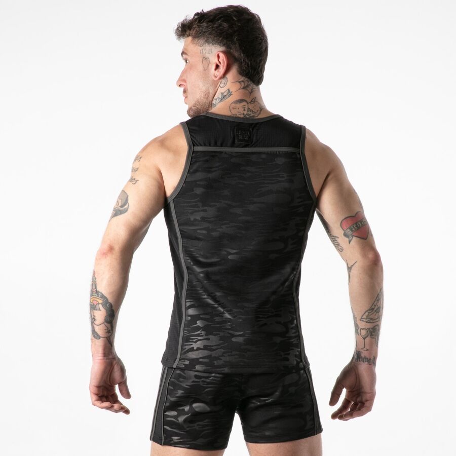 LOCKER GEAR - REGATA PRETA COM ACESSO MILITAR COMPLETO - TAMANHO M