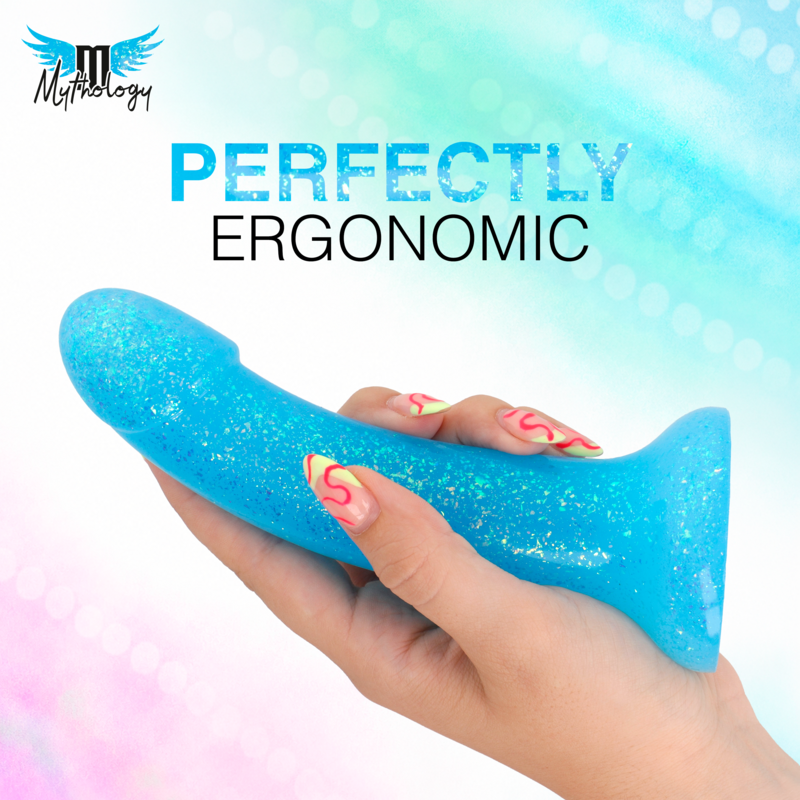 MYTHOLOGY - LYRA 8 DILDO DE SILICONE 17 CM Ø 3,6 CM AZUL CLARO PLATINA COM PINTURA
