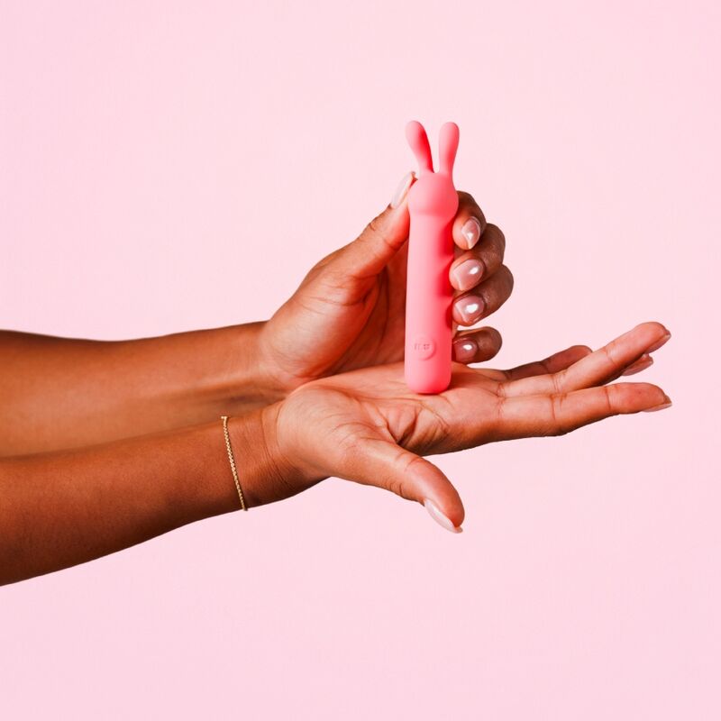 JE JOUE - VIBRADOR ÍNTIMO RECARREGÁVEL ILY RABBIT BULLET